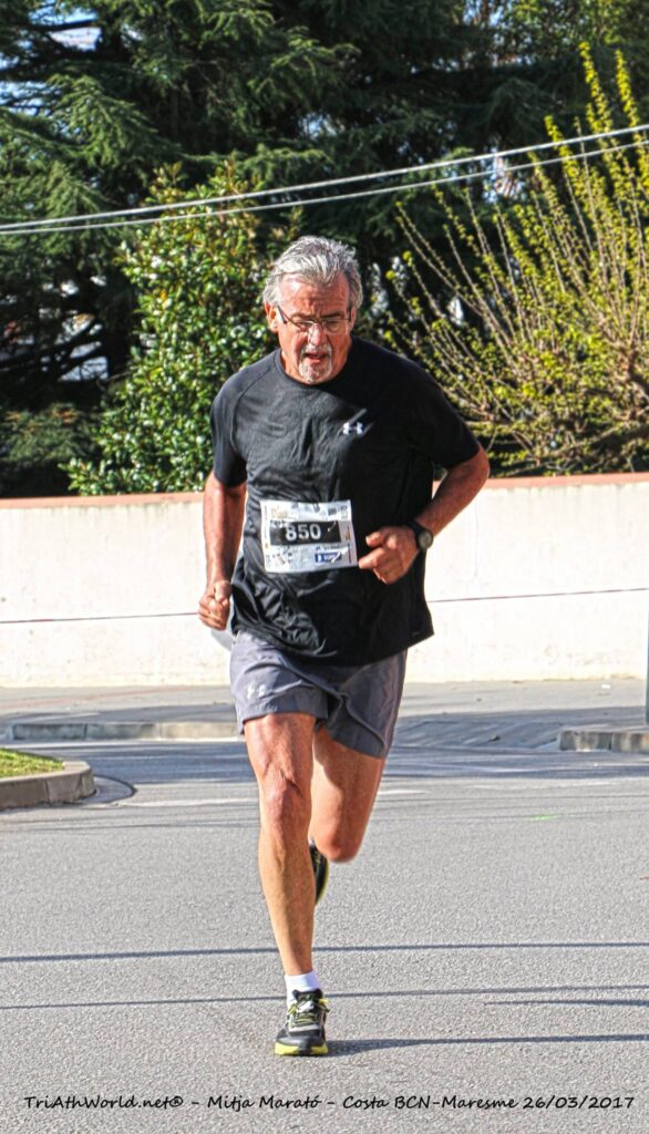 Half Marathon, Barcelona coastal, first M60 in 1.24 - Mike Gratton