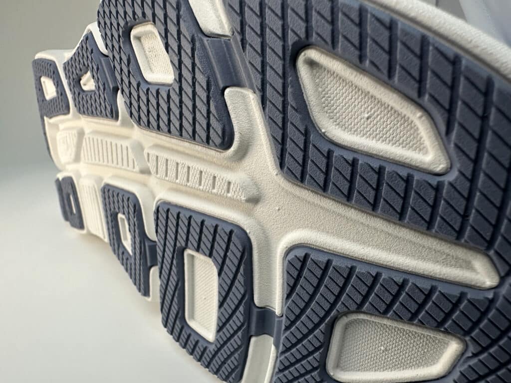 Hoka Bondi 9 review: grip